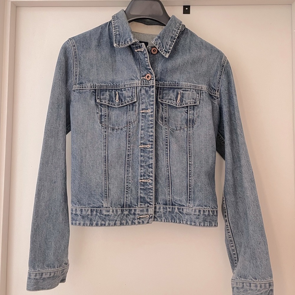 GAP Classic Denim Jacket- Size medium